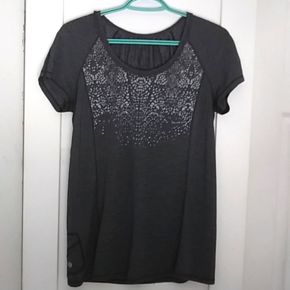 Womens Lululemon top dark grey with light grey accents size 4 - Picture 1 of 1
